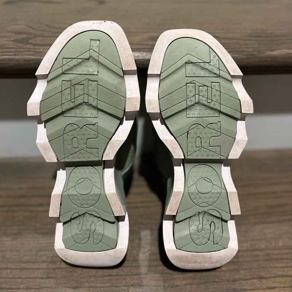 Sorel Kinetic Impact Slide Sandal Size 7 1/2 - Picture 4 of 7